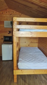 2 Cabinette 2 004